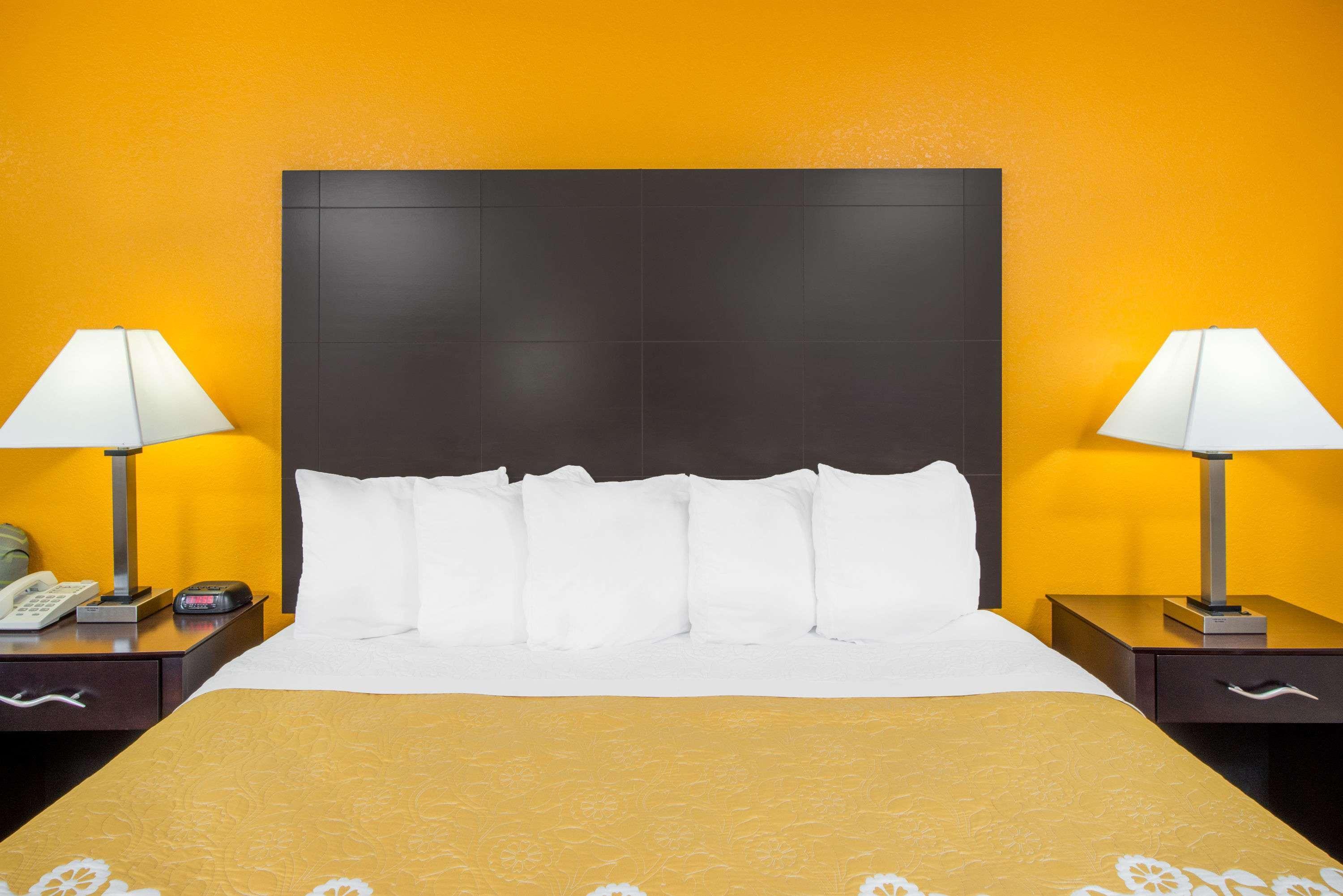 Days Inn By Wyndham Calvert City - Paducah East Dış mekan fotoğraf
