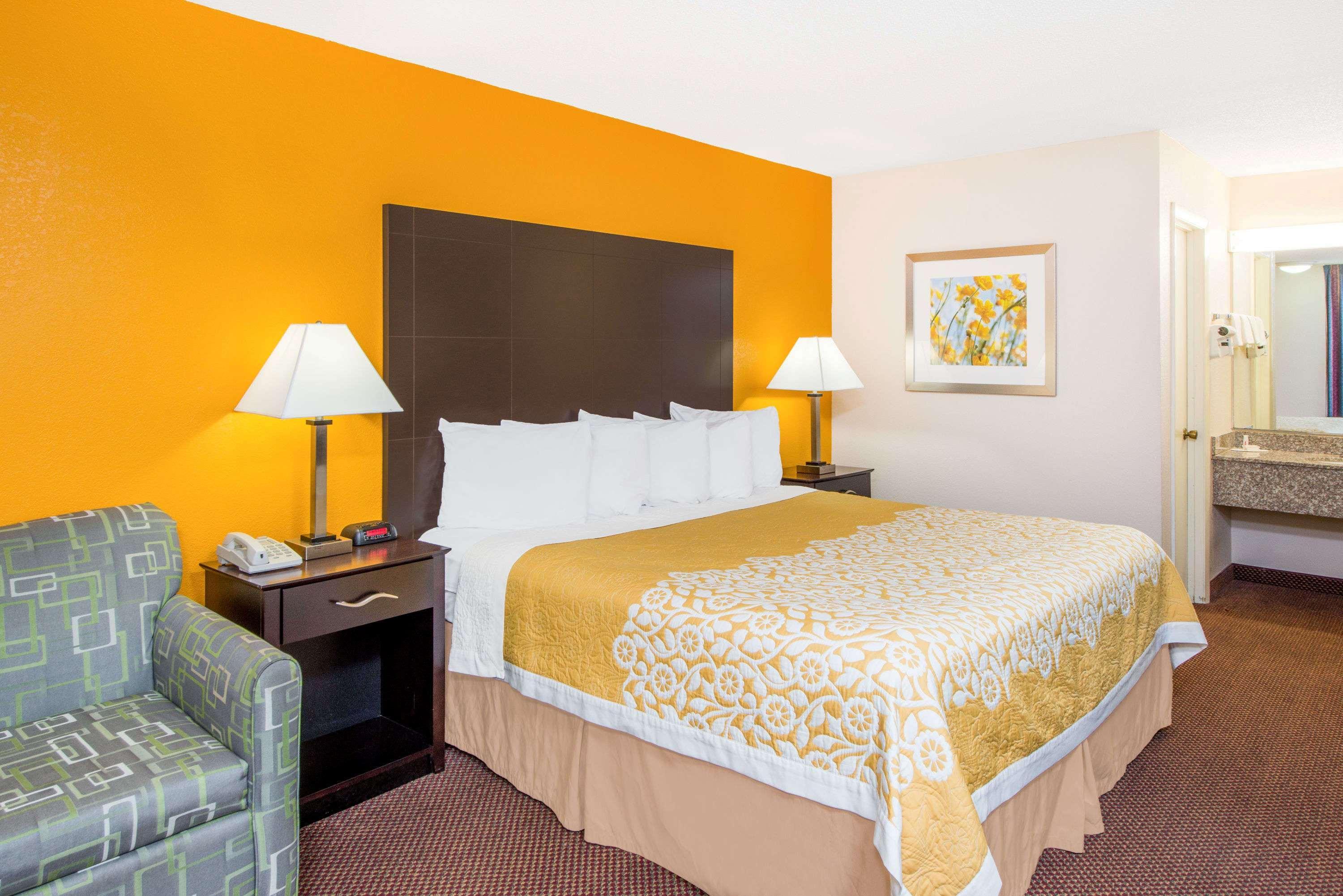 Days Inn By Wyndham Calvert City - Paducah East Dış mekan fotoğraf